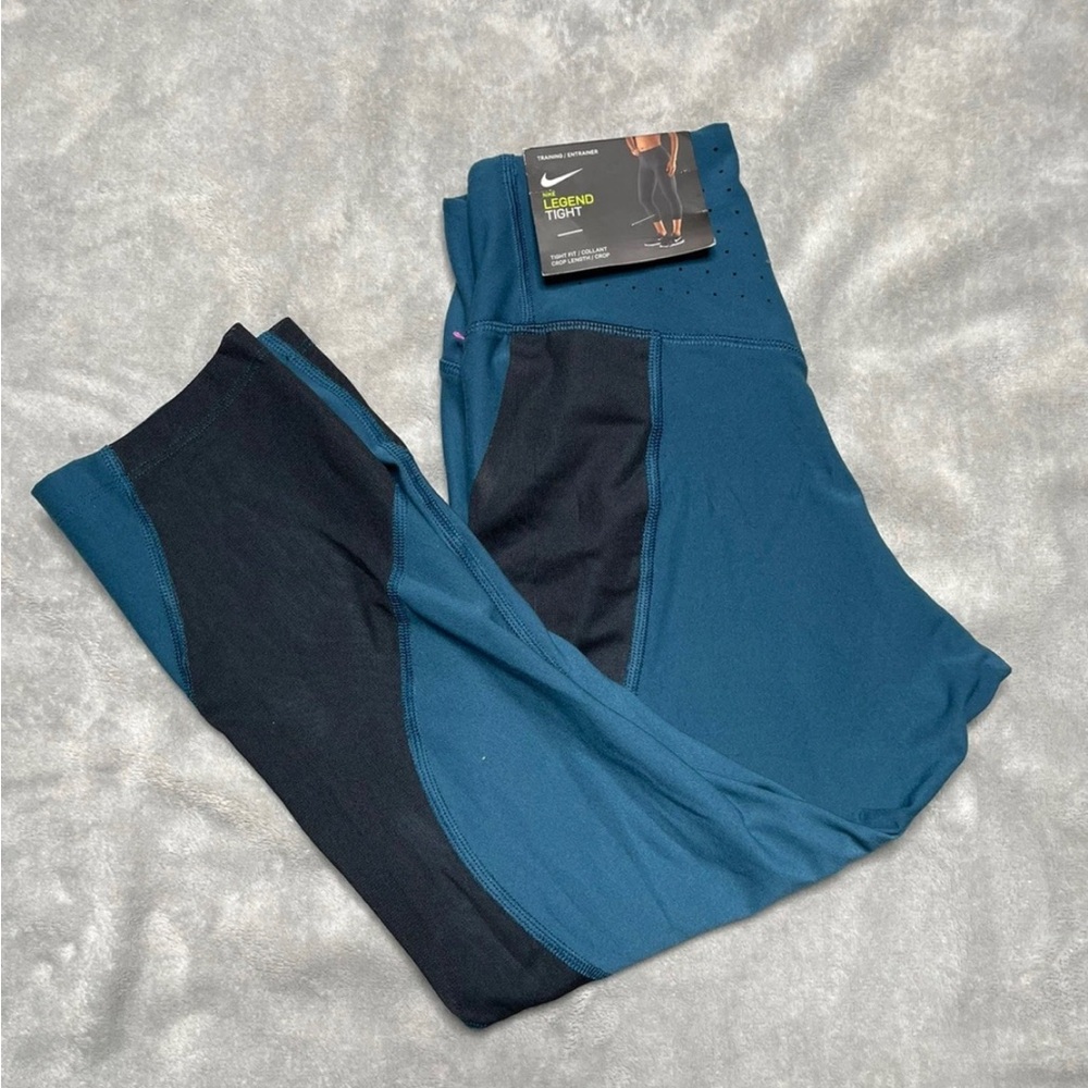 Nike Legend Tight Fit Dri Crop Leggings in Teal with Black Perforation Sz XS